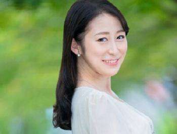 あまりにも美しい人妻がドキドキしながら初撮りAVデビューしたドキュメンタリー映像