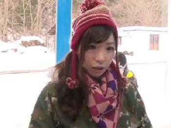 マッサージの筈が子宮へ直接精液ぶっかけ射精される素人美女