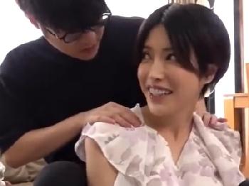 仲の良い母子相姦!!お互いにダメとわかっていながら一線を越える性交