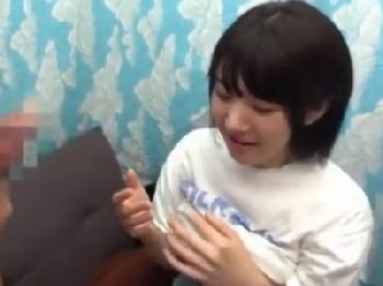 チェリーボーイ筆おろしのハズが股間の穴に直接射精された素人娘