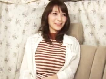 陰毛がないワレメの綺麗な人妻をナンパしてホテルで寝取られハメ撮り膣内射精