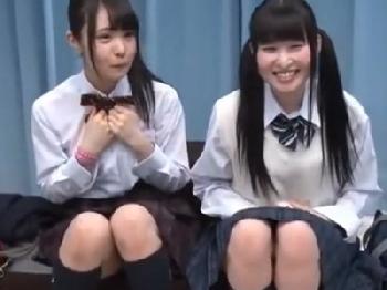 巨乳女子校生二人組を言葉巧みに騙してマジックミラー号に連れ込み→複数人での性行為