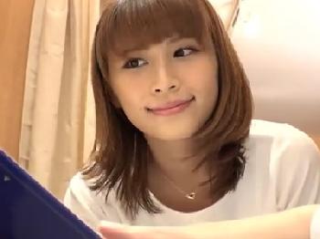 とても綺麗な美容師が散髪終わりにまさかのゴム無し挿入ご奉仕W