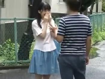 本番なしのはずだったのに結局オメコ内で直接発射される素人娘