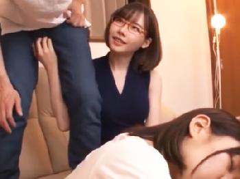 電車内で堂々と痴漢してくる変態男に抵抗できず挿入される美少女女子校生