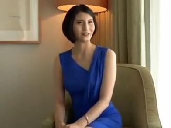 雅やかなセレブ人妻が性的欲求が溜まりすぎてAV出演で恍惚絶頂