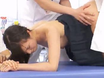 生殖能力検査と称し大勢の目の前で犯される女子校生
