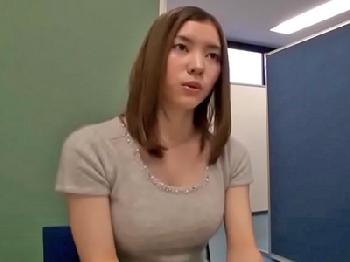 とても綺麗な女性秘書をホテルに連れ込み調教→全身を激しく痙攣させ悶絶絶頂