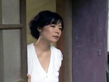 性的行為への欲望を抑えられずに欲望のままに性交を繰り返す田舎人妻