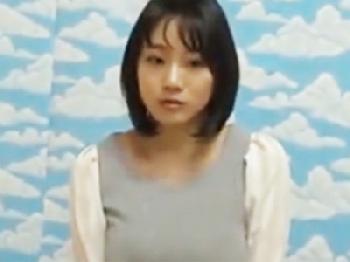 地味な顔して身体猥褻なマダムが童貞学生に母性爆発して初股間のワレメ内部へ直接射精を経験させる