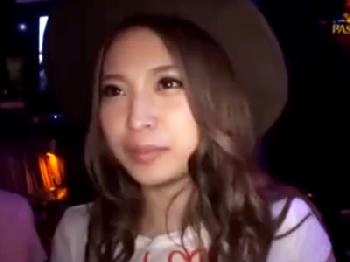 コンビニバイトの美少女にバックヤードでフェラチオさせてみた