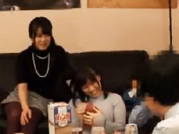 家に連れこんだ美少女二人と複数人SEXで女性器味比べしつつ精液発射