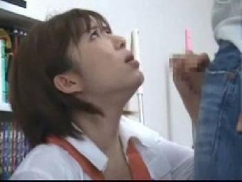 巨乳家政婦にフェラ強要してお掃除フェラチオさせたった