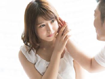 端整な顔立ちが美しいモデル体型の美女と真っ昼間から淫らな性交