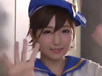 妹系のアイドル美少女を拘束して逃げ場のない喉奥イラマチオW