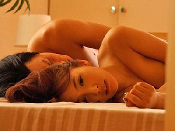 彼女が旅行で不在の間、彼女の幼なじみと朝から晩まで憑かれたように挿入した48時間