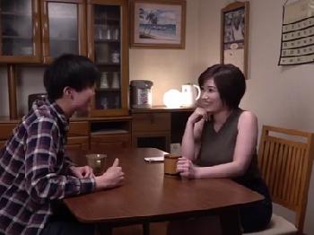 大人しそうで品行方正な熟女ほど…SEXになるとペニスを求める