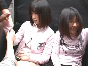 ナンパした素人さんに謝礼渡して不意に顔面射精ぶっかけ