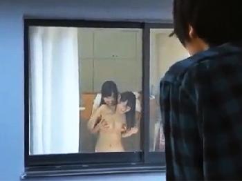 な‥なんだあの家!!美少女が裸で誘ってくる‥突入するしか