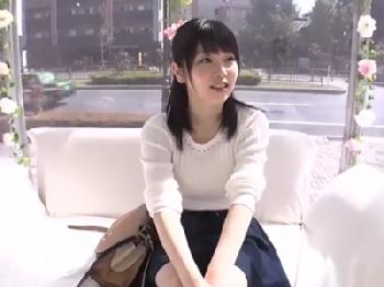 可愛すぎ女子大生を騙し襲撃ハメ→靴だけ履いたままのSEXがクソエロイW