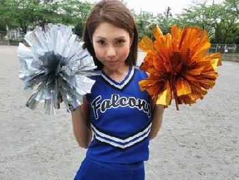 アメリカ・コロラド出身のリアルチアリーダーと衣装のままハメ撮り膣内射精