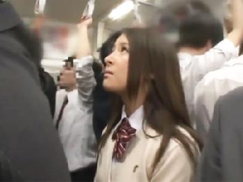 ノーパンで黒パンスト穿いた猥褻な熟女のパンスト破いて肉棒挿入!!