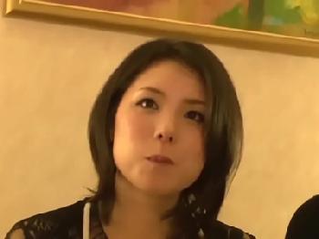 寝取られ性癖のヘンタイ夫公認で他人棒に喘ぐ巨乳人妻