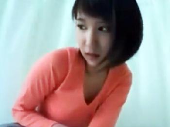 彼氏の見舞いに来たはずなのに隣の患者の巨根を発見し性的欲求を煽られて浮気する彼女