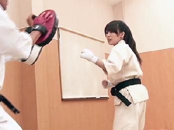全国優勝経験者なホンモノ空手家美女がペニス挿れられたらただの女の子に!!