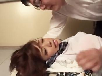 僕をいじめていた美少女ヤンキーギャルを弛緩剤使って彼氏の前で中出し