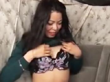 完全アウト!!太った気持ち悪い親父が行った睡眠姦の証拠映像がこちら