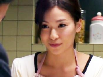 リストラ回避の為に夫に売られたとても綺麗な人妻が上司に強制的に犯されて号泣