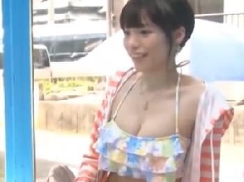 巨乳水着素人娘が友人だと思ってた男とまさかの膣射交尾