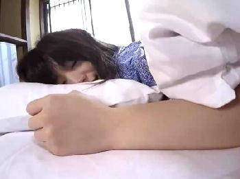 たかしょーと朝から粘り強く戯れる性行為!!寝起きで釘打ち騎乗位する卑猥な腰使い