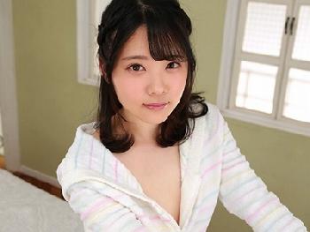 待望のミニマム天使デビュー 149cmには似合わぬFカップ少女の初撮り