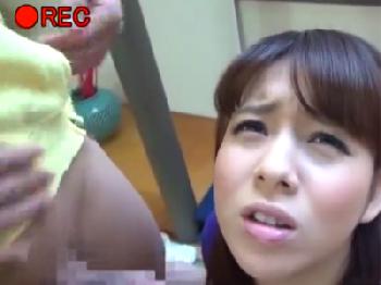 聞く耳持たないガキたちに巨乳を弄ばれ犯される!!