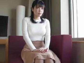 天然ゆるふわ系な清楚美女をホテル連れ込み性行為!!