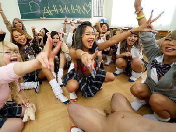 教師がAIKAって時点でヤバそうなギャルだらけの学校で精液尽きる乱交