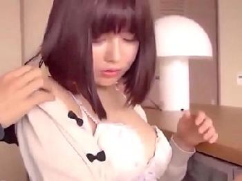 女の子が本当に気持ちよさそうに喘ぐ情熱的なスローSEX