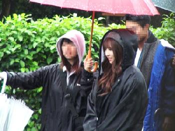 国民的アイドルを勝手に密着して盗撮動画を流出!!