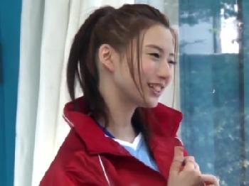 マジックミラー号でマッサージを受ける素人美女→性的興奮しまさかの中出し受け入れW