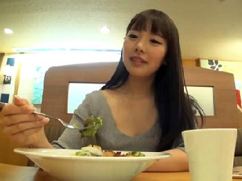 アイドルのようなルックスの現役女子大生をヤリ部屋招待→リアルな性行為を思う存分無許可で動画撮影そして流出!!