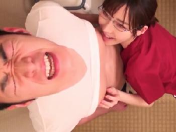 メガネ痴女のチロチロ舐めにガチ悶絶する男たちW