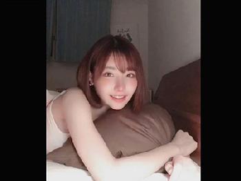 1ヶ月禁欲しムラっと興奮が限界になったペニス中毒女子大生が中出しゴックン乱交