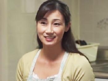 夫の上司に性的凌辱されるも感じてしまい何度も不貞行為を繰り返す最低妻