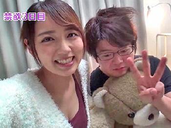 禁欲させた同棲カップルがプロ男優交えて人生初の3Pセックス!!