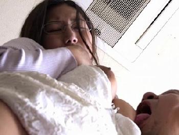 夫を亡くしたばかりの未亡人が…肉欲に抗えない喘ぎ声大SEX!!