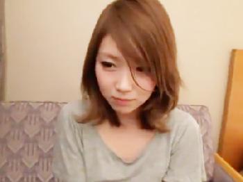 居酒屋の看板娘をナンパ→ホテル連れ込んでスリムボディをハメ撮り!!