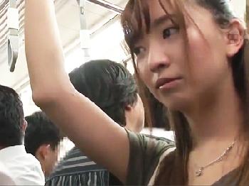 大人しそうなキュートなお姉さんが痴漢に狙われてサイレント婦女暴行!!