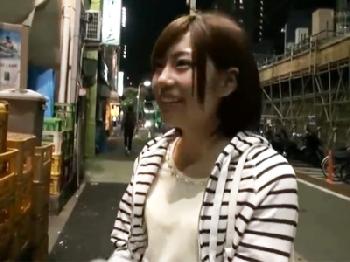 凄くキュートな素人娘がまさかの凄い性テクニックのフェラチオ披露